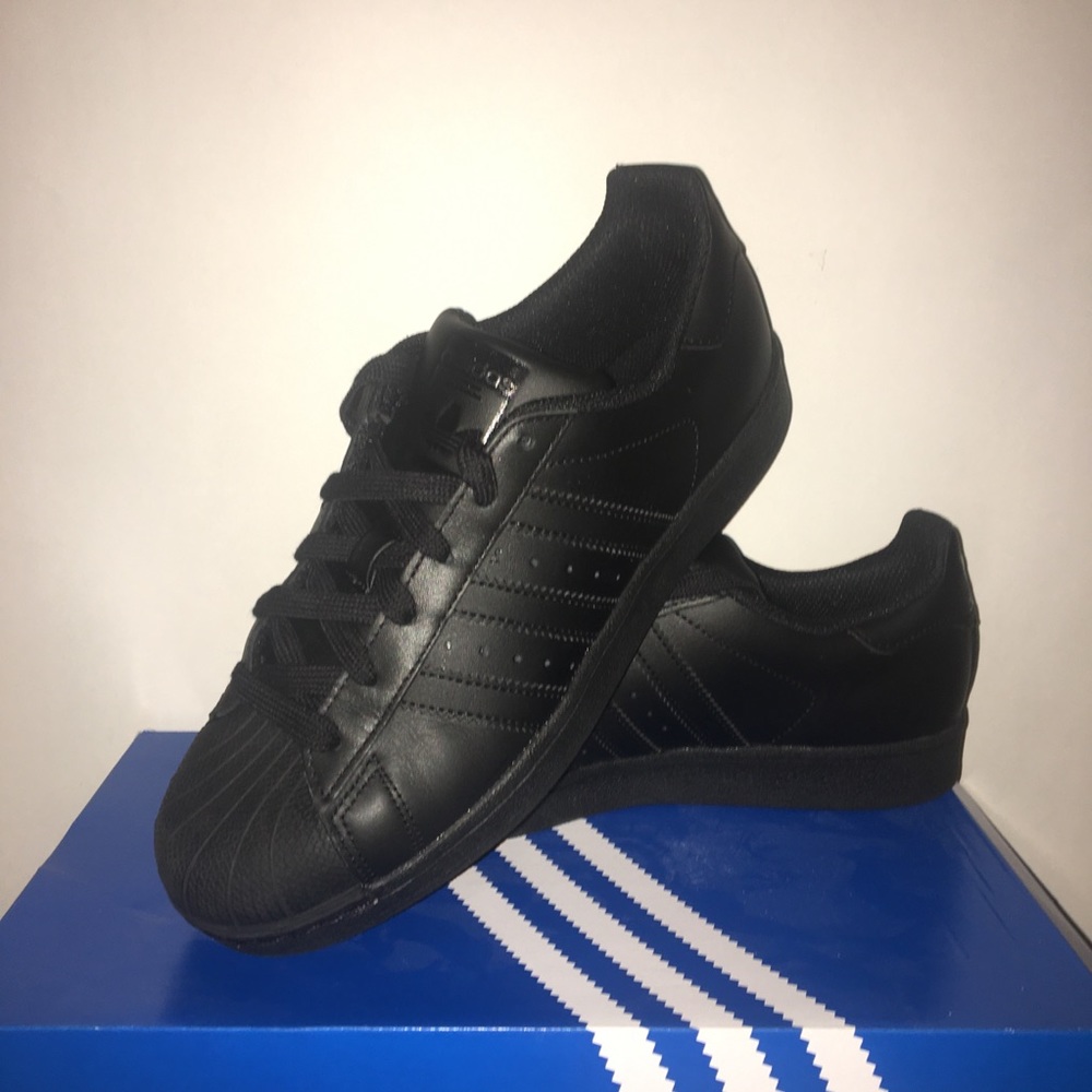 ADIDAS Superstar Shoes